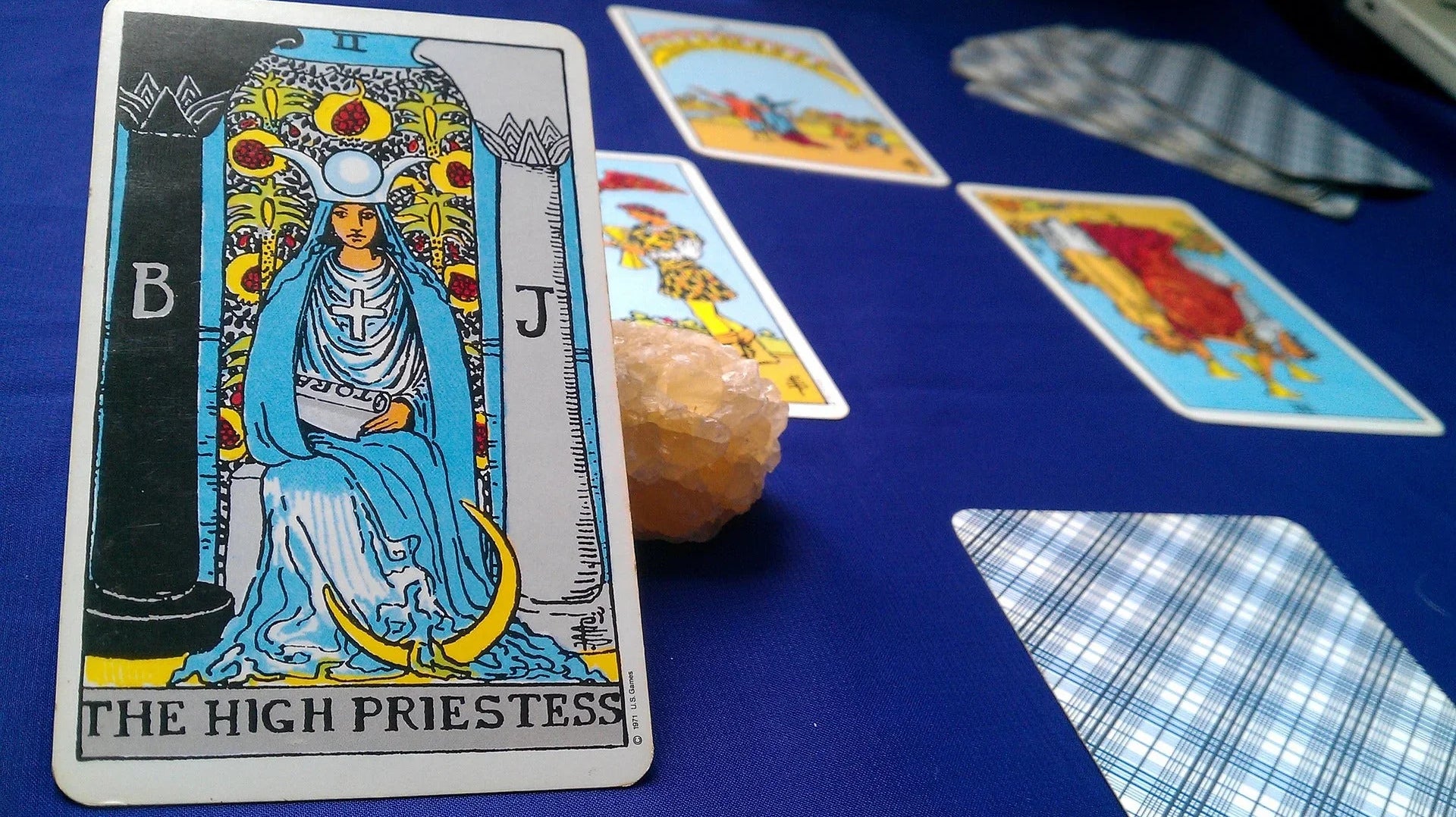Tarot Spread for Strengthening Intuition