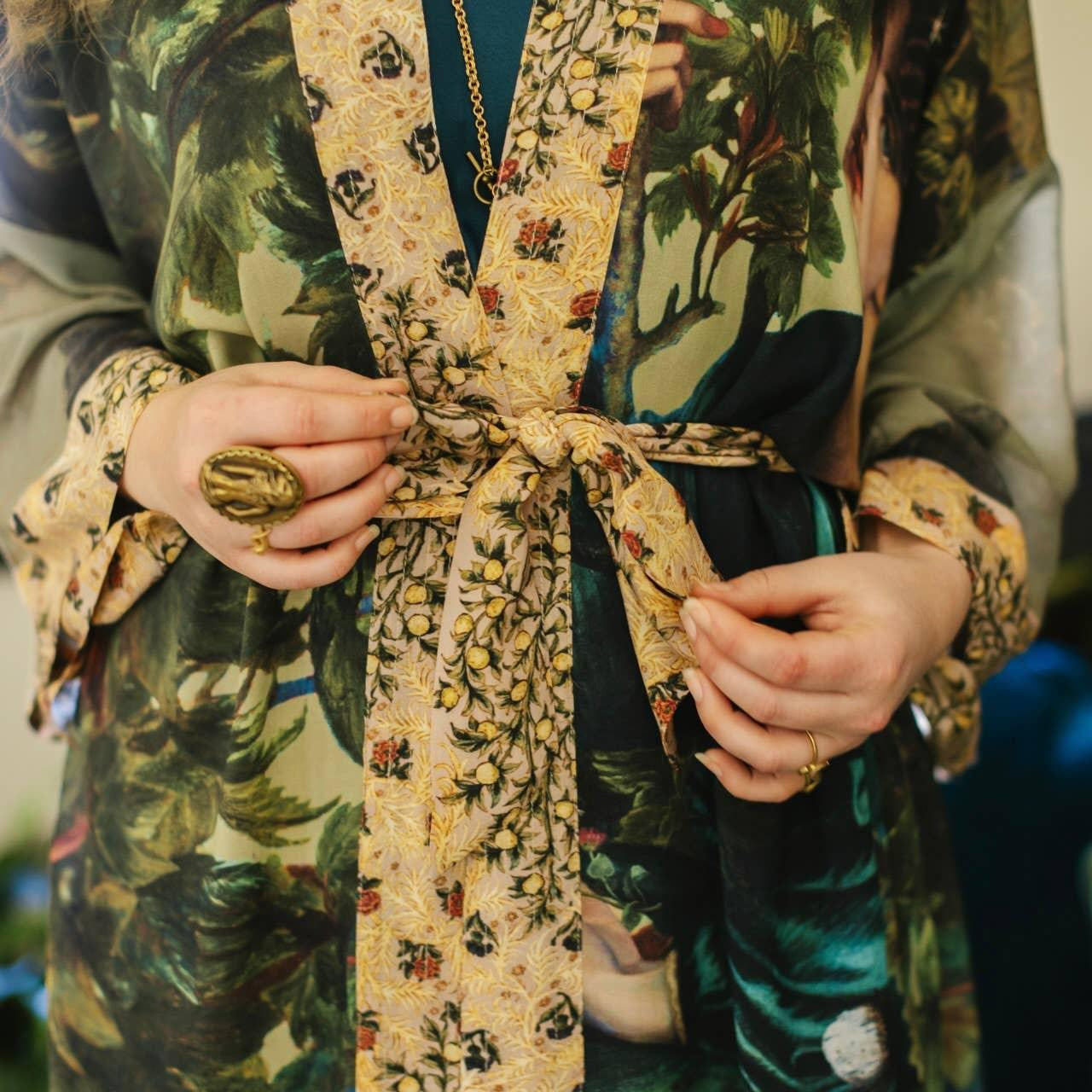 Bella Notte Opera Kimono Style Duster Tie