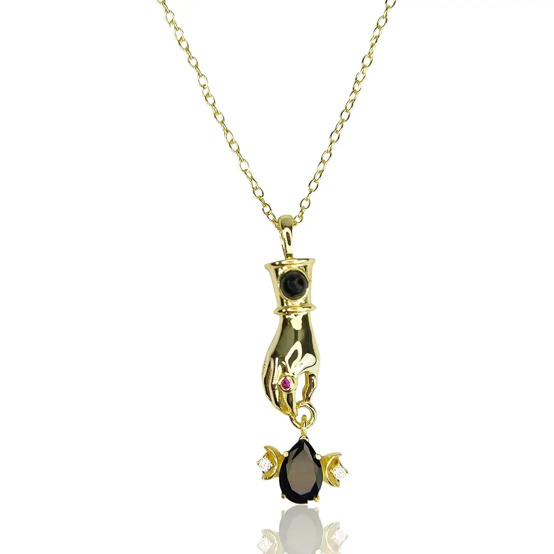 The Divine Hand Necklace - 18K gold vermeil 925 sterling silver