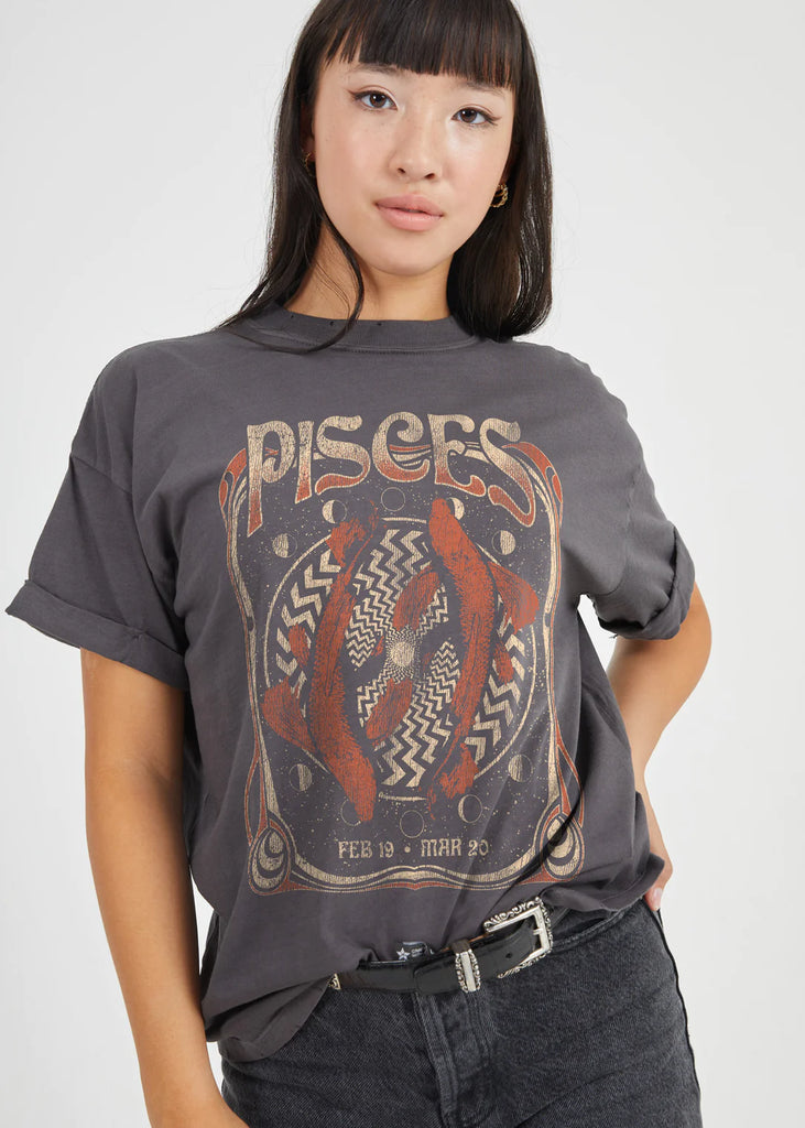 Pisces Sun Sign Zodiac Graphic Tee Shirt