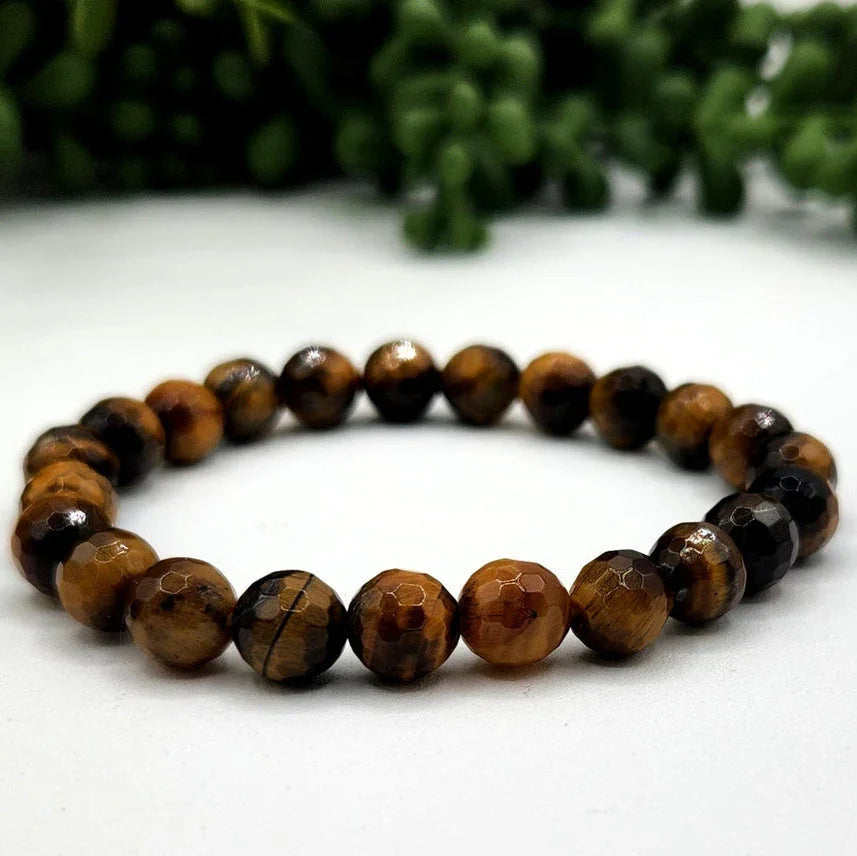 Tiger Eye Faceted Bead Stretch Bracelet closer view