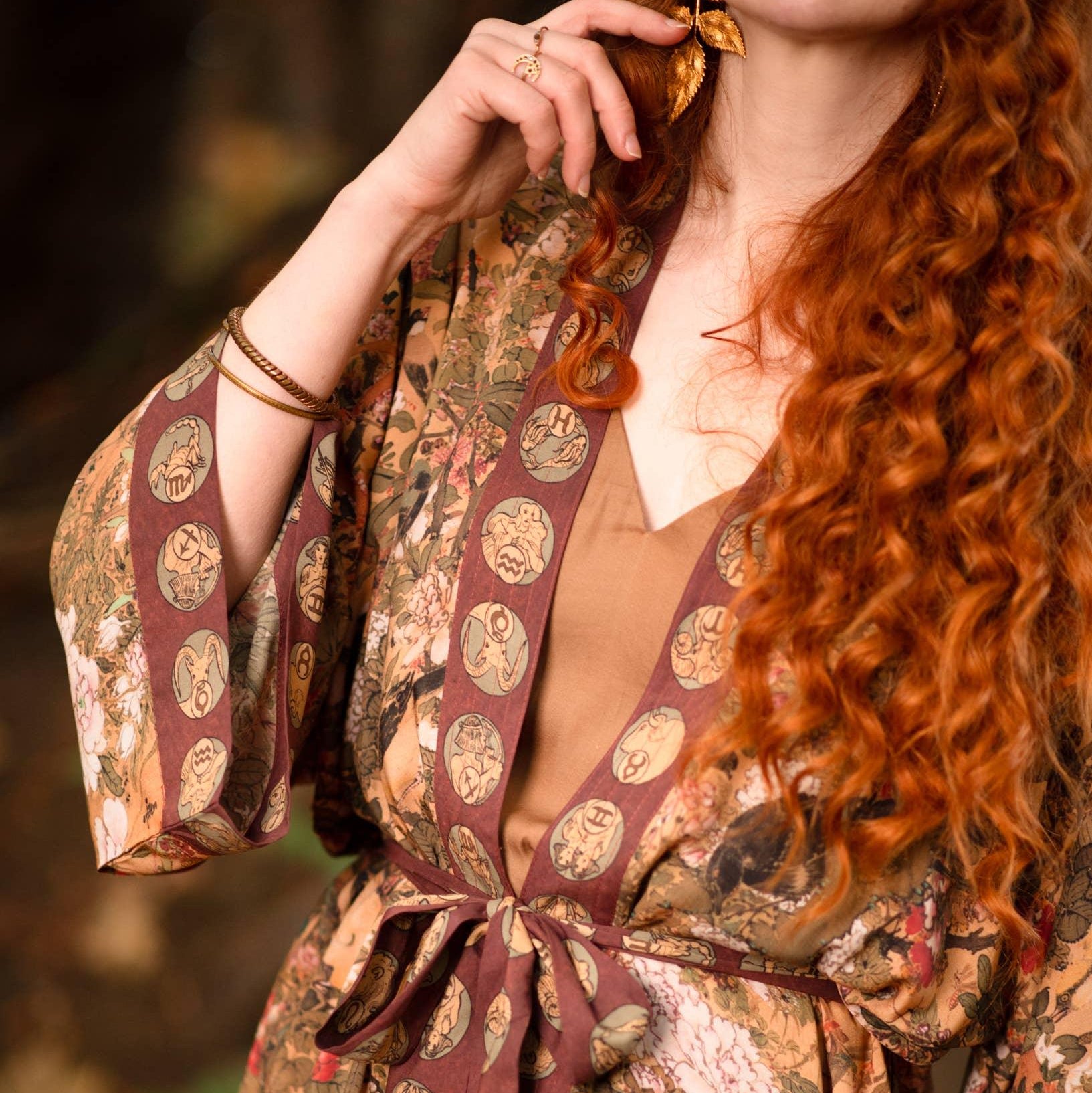 Dreamweaver Bamboo Kimono Duster Robe with Zodiac Signs Collar