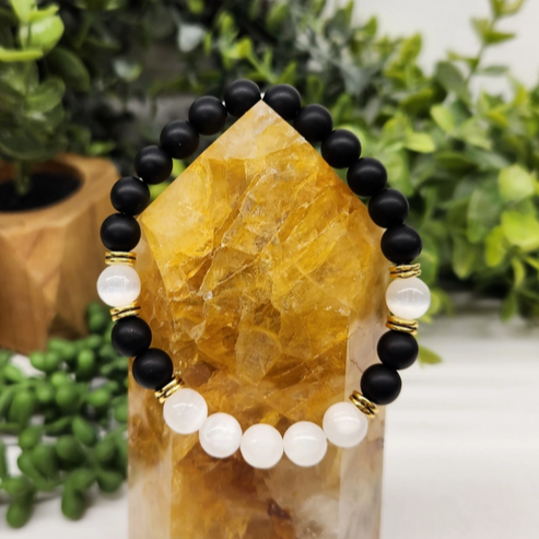 (Cleansing) Obsidian Black Matte With Selenite 8mm Smooth Bead Stretch Bracelet 0n Citrine