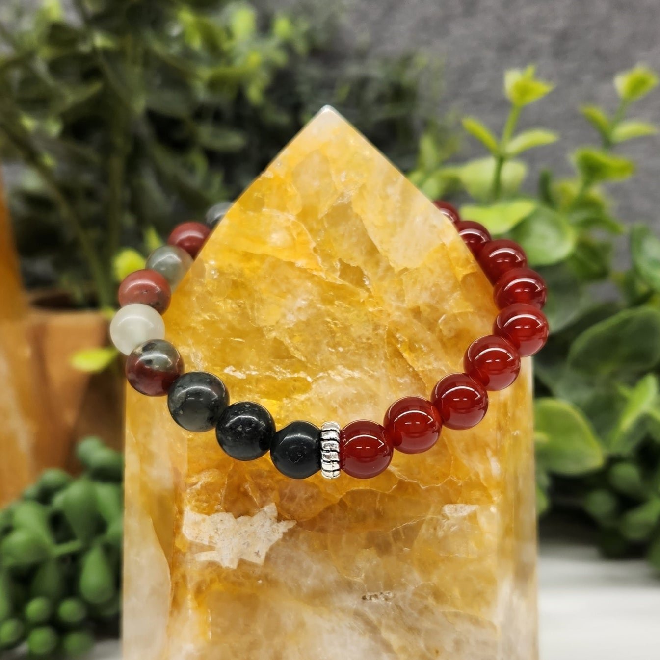 (Health/Wellness) Carnelian and Bloodstone 8mm Smooth Bead Stretch Bracelet 3