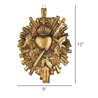 Decorative wall hanging with a heart design, size indicated on a white background