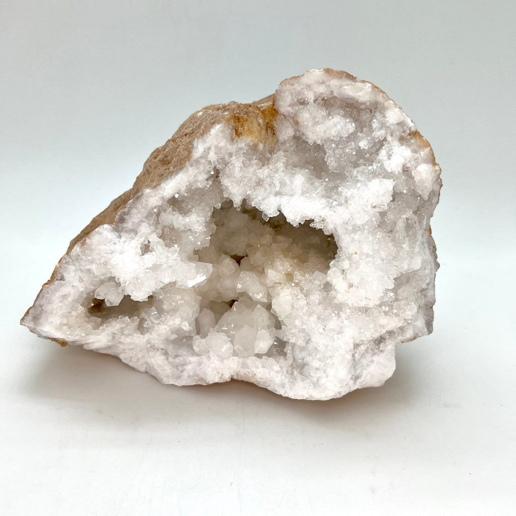 Natural Sugar Quartz Crystal Geode 4-5 kg