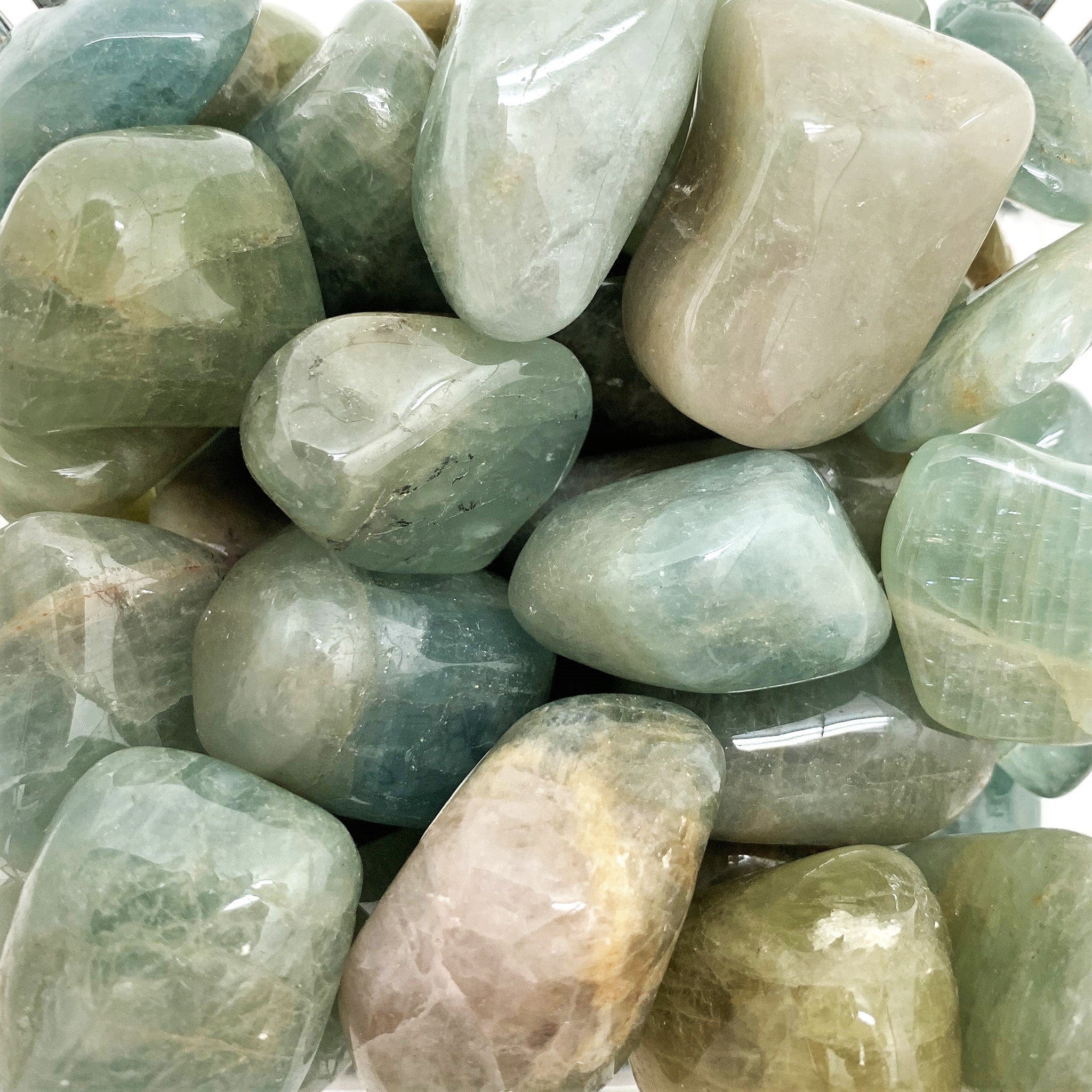 Beryl Green Tumbled Pocket Stone for hope and a positive outlook