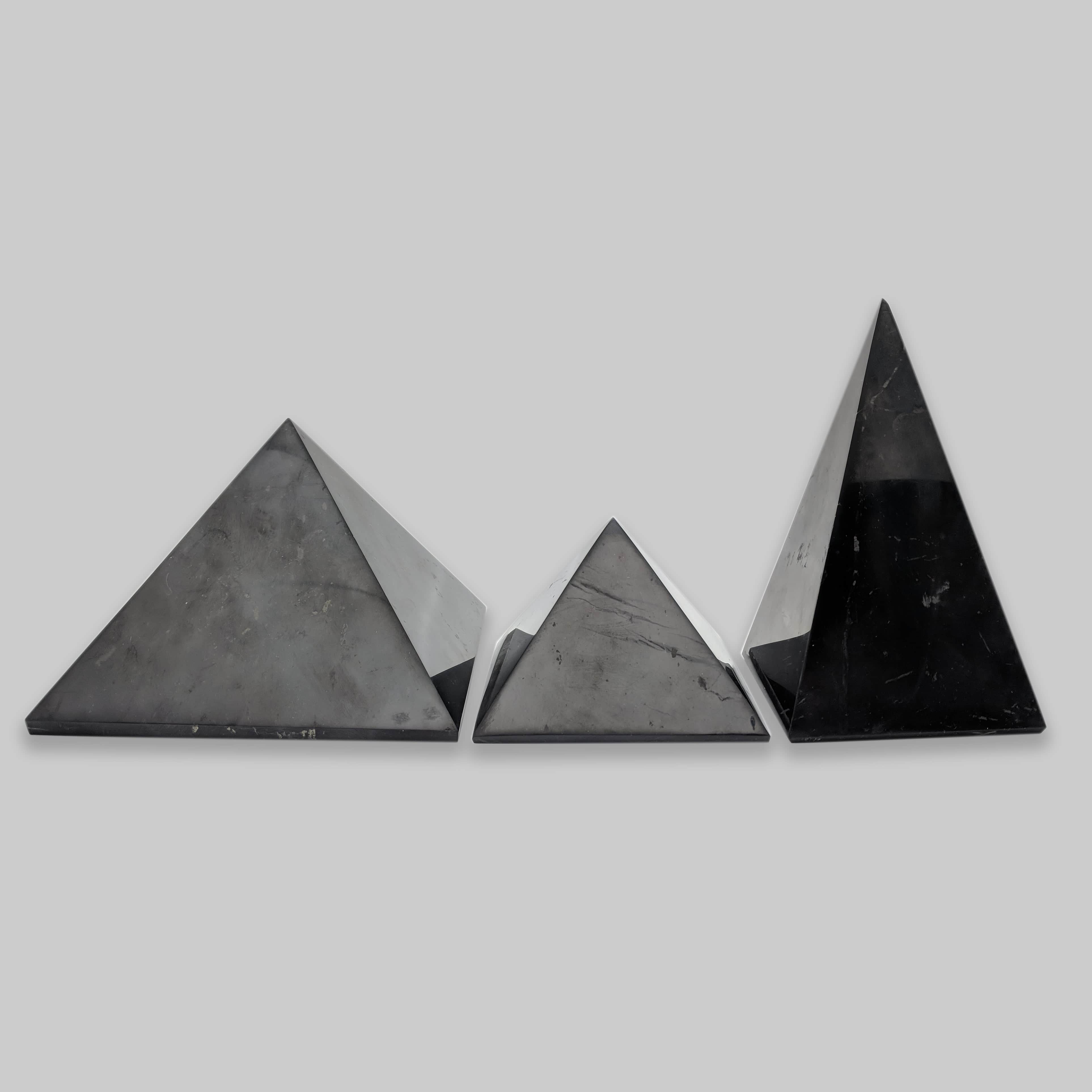 Shungite Pyramid for good health & EMF protection - Body Mind & Soul