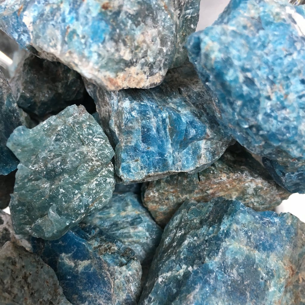 Apatite Stone for new ideas, willpower, authenticity