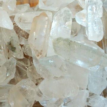 Quartz Points for amplifying intention, good energy and direction - Body Mind & Soul